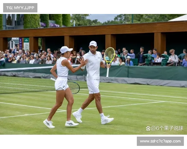 ATP试行混合双打表演赛 辛纳与萨巴伦卡强强联手出战激战四方 ATP试行混合双打表演赛 辛纳与萨巴伦卡强强联手出战激战四方