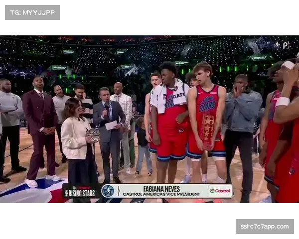 新秀挑战赛上演：卡特队25-24险胜安东尼队，年轻球员展示天赋